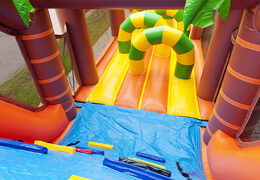 Get your unique 17 meter jungle themed obstacle course with 7 game elements and colorful objects now for kids. Order inflatable obstacle courses at JB Inflatables UK