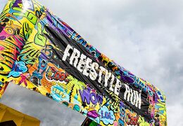 Details bouncy castle with graffiti details