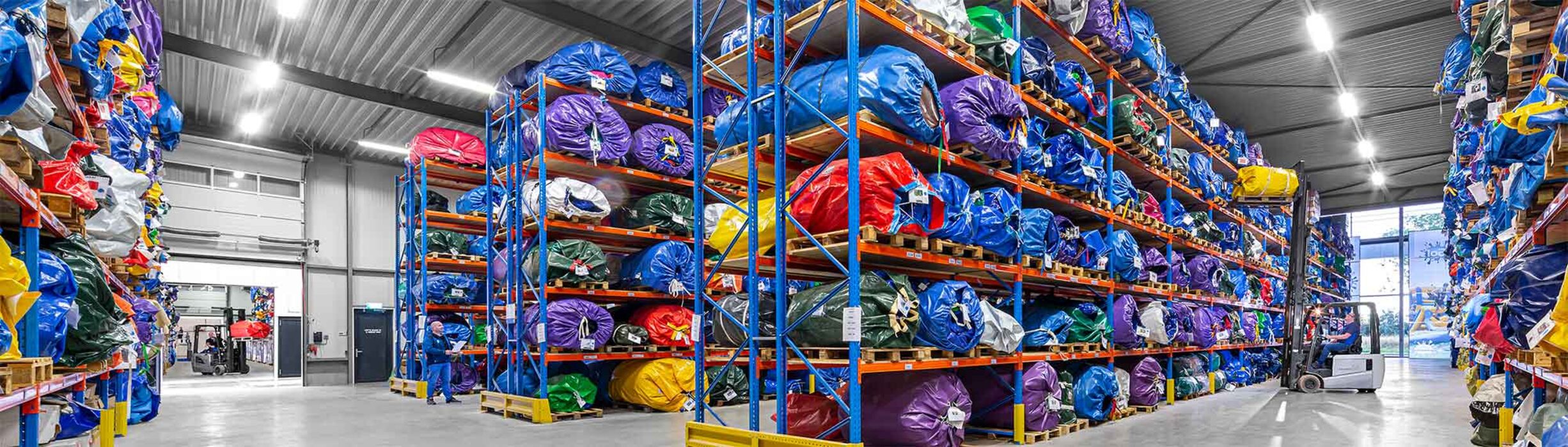 Dé Springkussen Fabrikant van Nederland. Bestel alle inflatables online